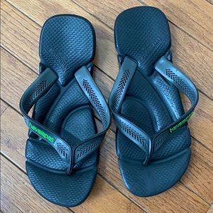 Flip flops. ALL PRICES NEGOTIABLE